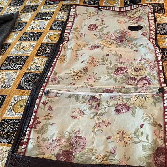 Brighton Brown and Black Travel garment bag - Picture 3 of 16